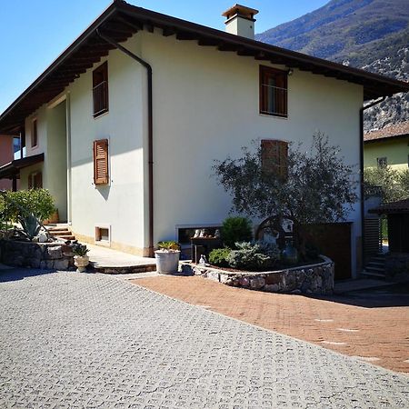 Apartment Sweet Retreat Dro Exterior photo