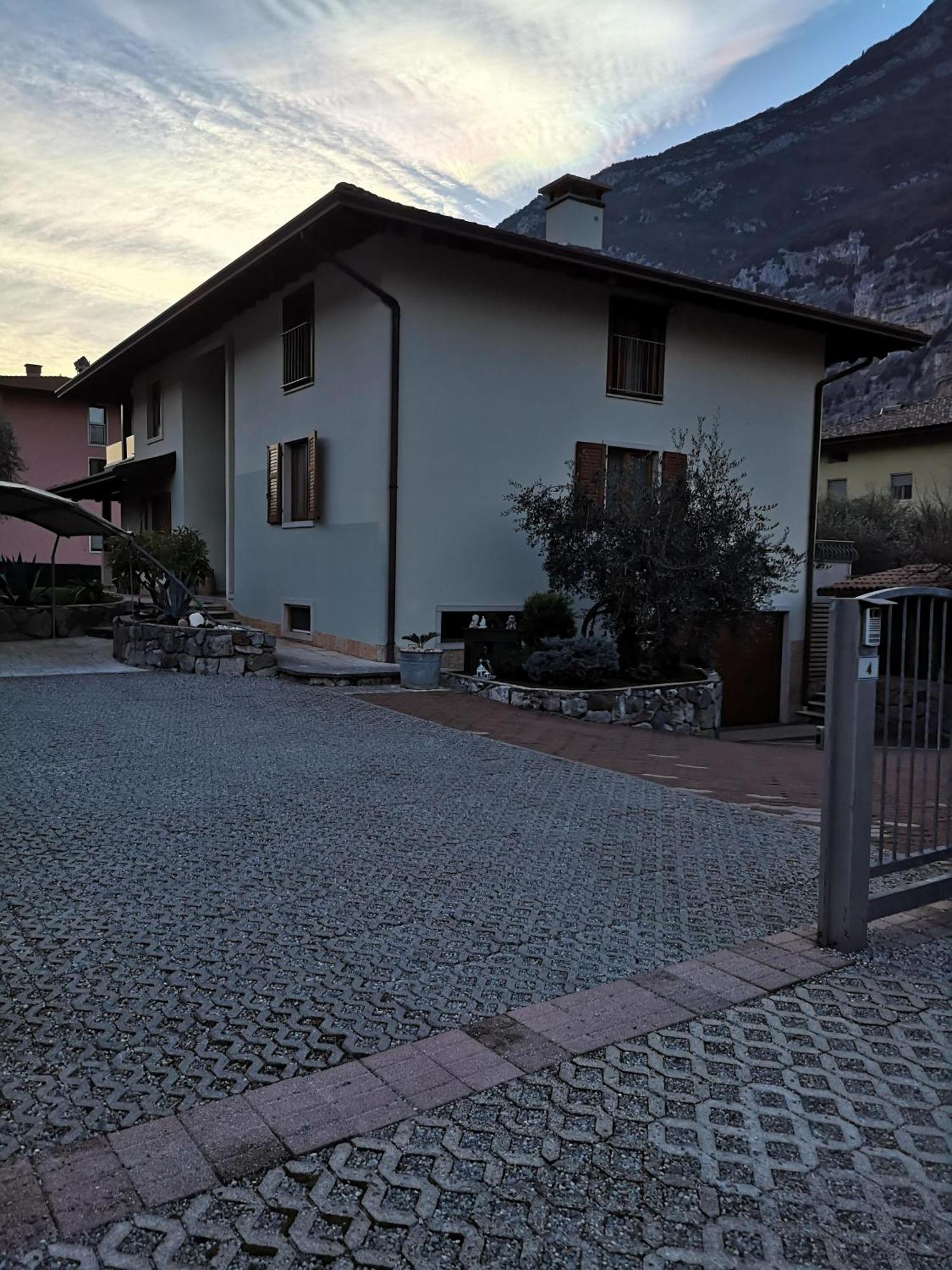 Apartment Sweet Retreat Dro Exterior photo